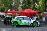 Rallye Český Krumlov: Přejímky, servis